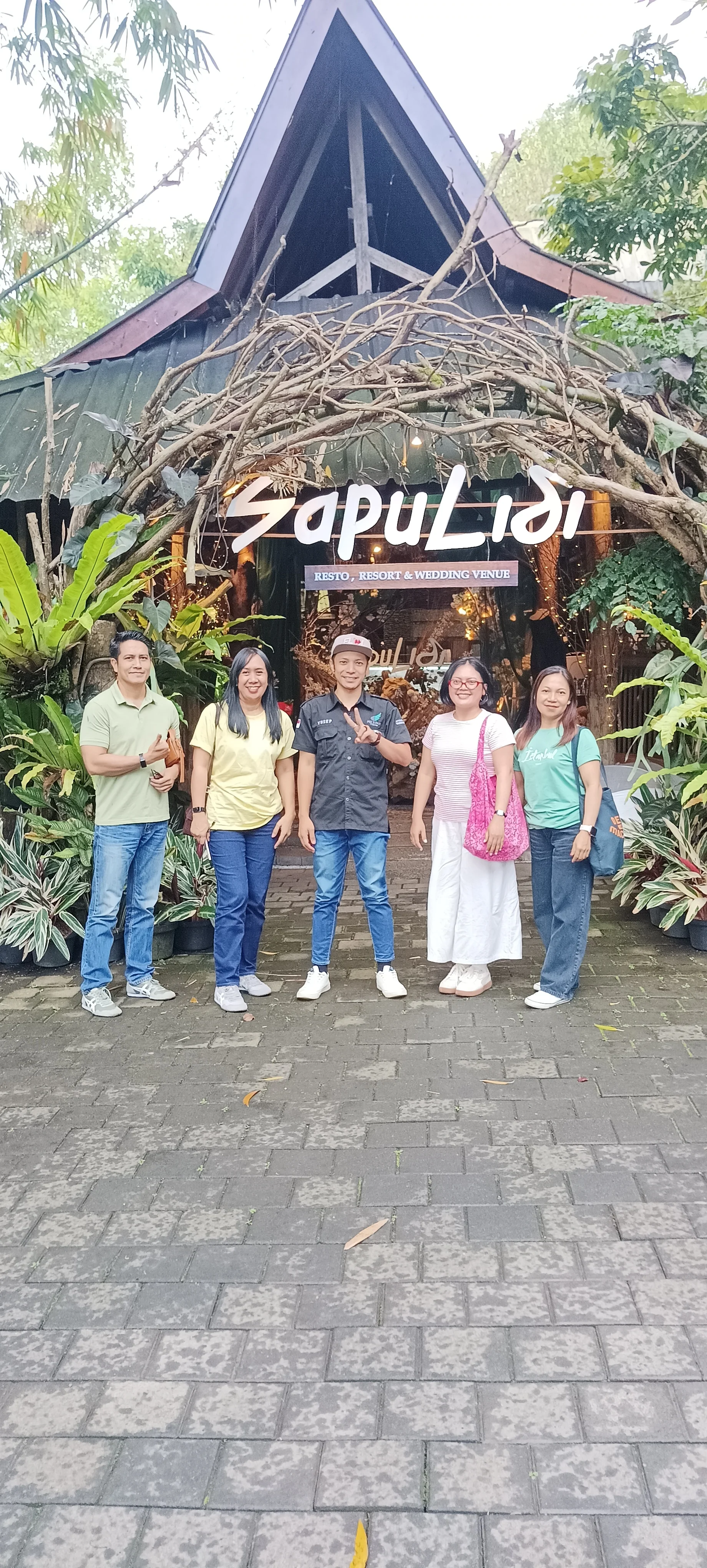 Foto Galeri Wisata Firdaus Rental Mobil