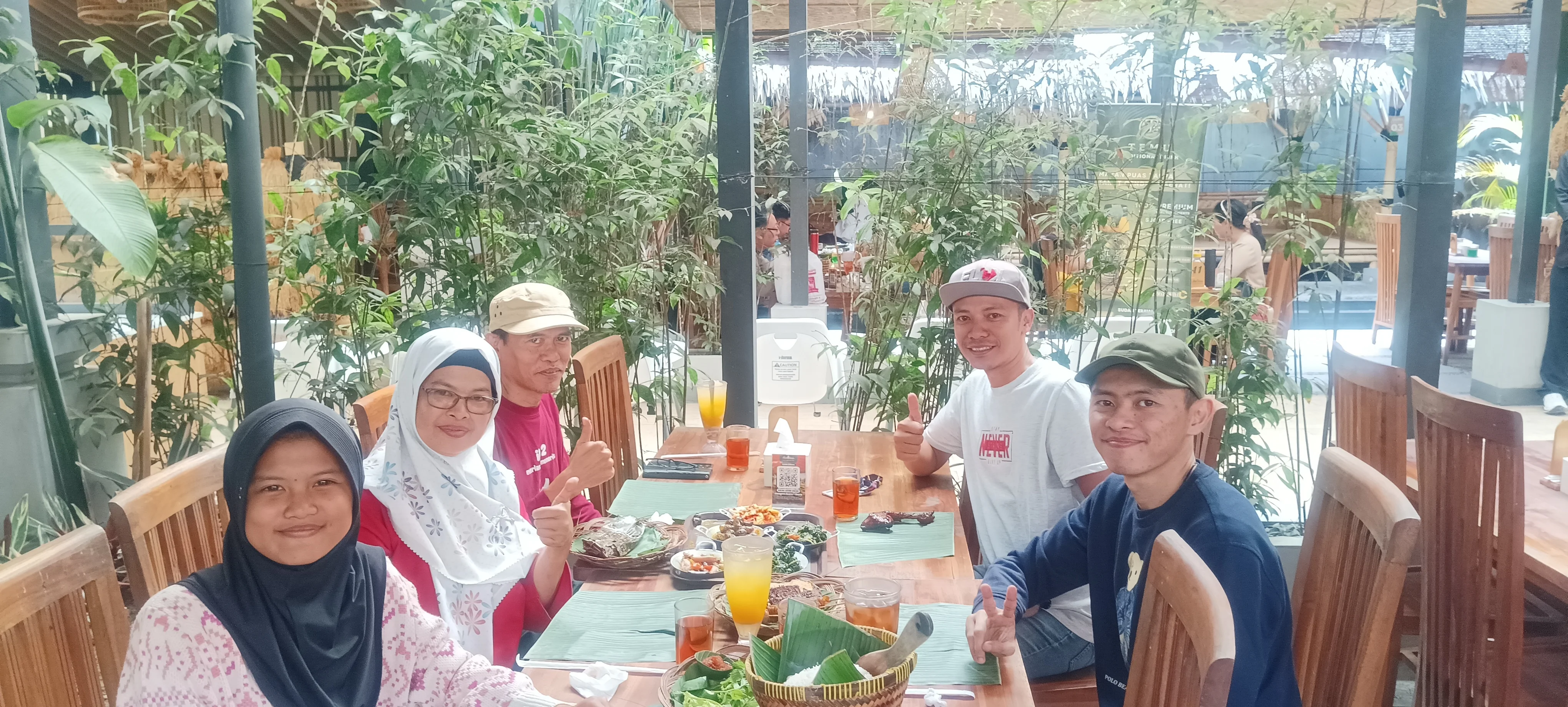 Foto Galeri Wisata Firdaus Rental Mobil